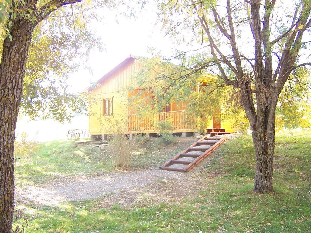 Camping La Motte Flottante La Freissinouse Esterno foto