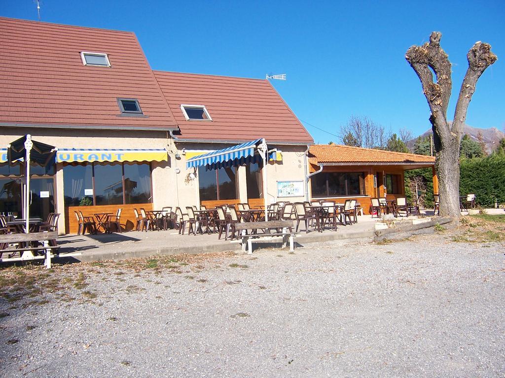 Camping La Motte Flottante La Freissinouse Esterno foto