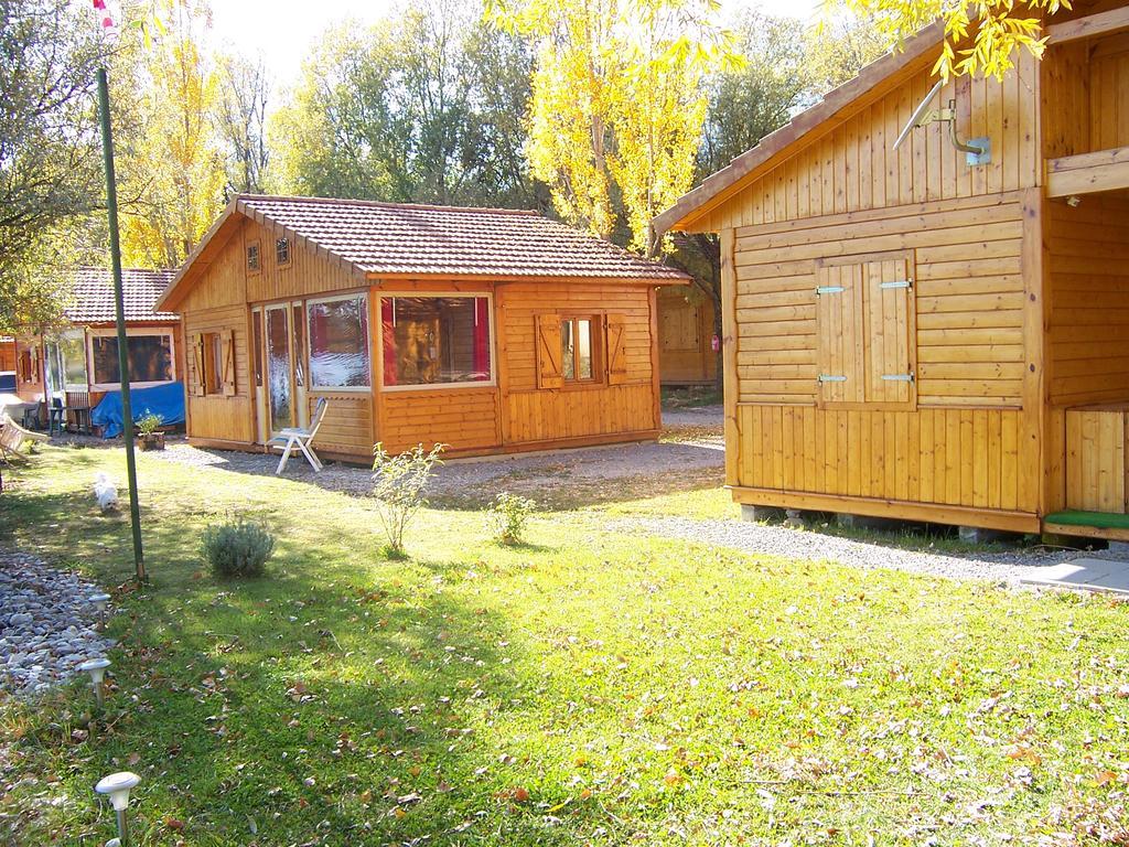 Camping La Motte Flottante La Freissinouse Esterno foto