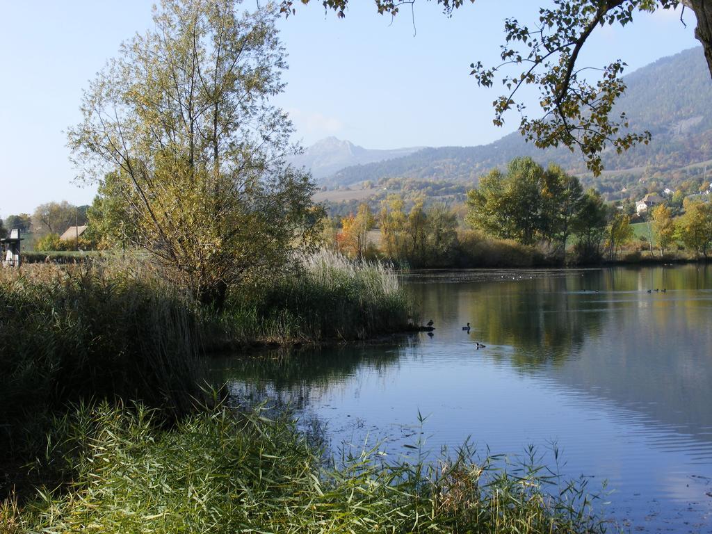 Camping La Motte Flottante La Freissinouse Esterno foto