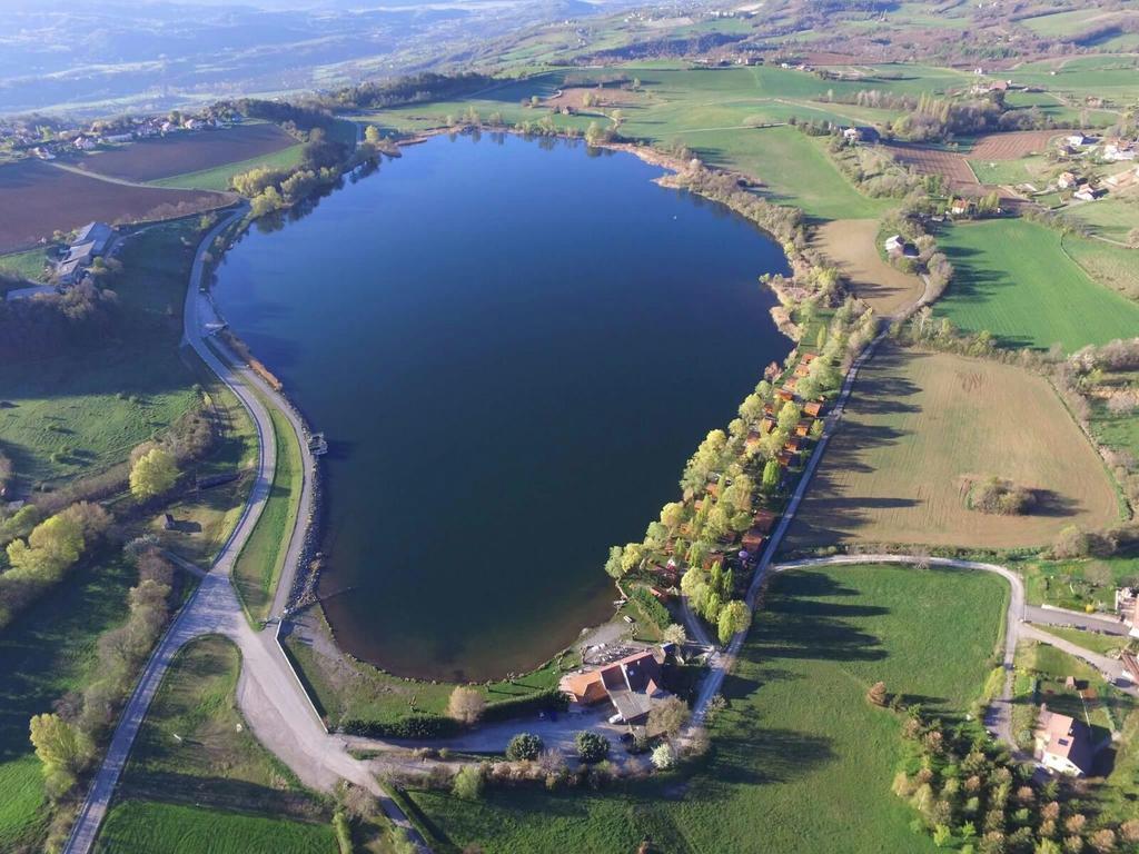 Camping La Motte Flottante La Freissinouse Esterno foto